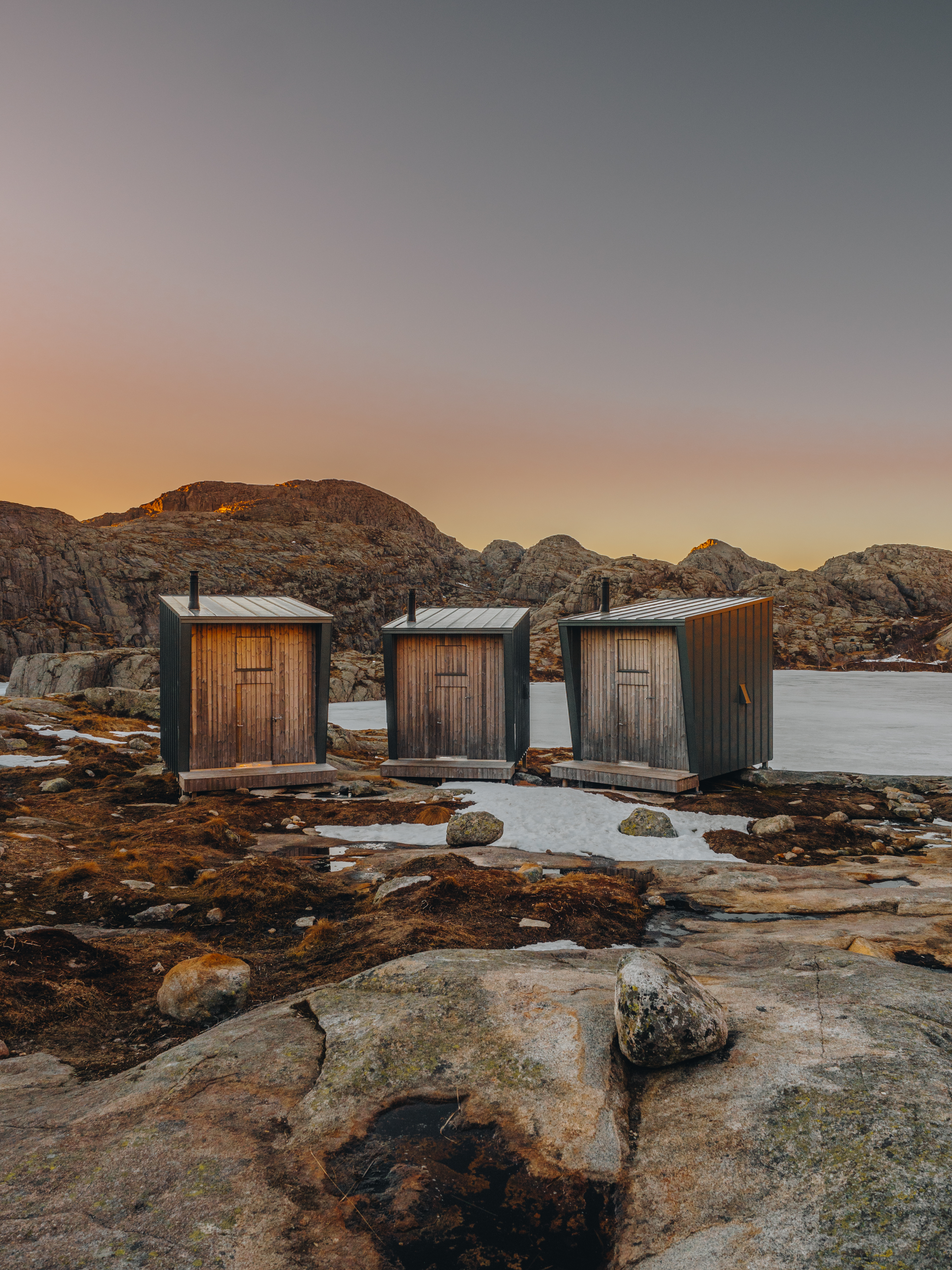 Norge Roadtrip: vandretur til SKÅPET overnatning i en hytte med vinduer - Copenhagen Wilderness